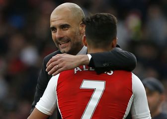 Pep Guardiola i Alexis Sanchez (Foto: AFP)