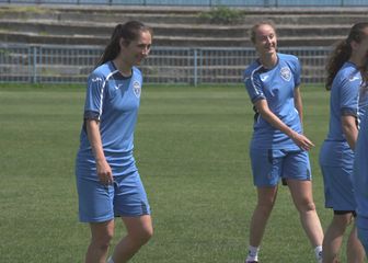 Reprezentativke bez kluba