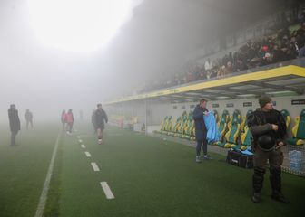 Magla na stadionu Aldo Drosina