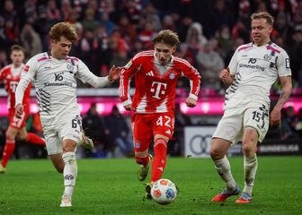 Lennart Karl, Lennard Maloney i Kaishu Sano