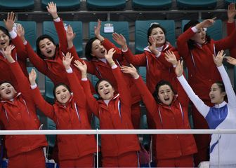 Sjevernokorejske navijačice (Foto: AFP)