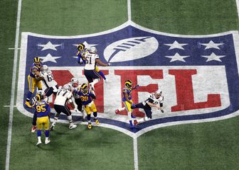 LA Rams i New England Patriots na Super Bowlu (Foto: AFP)