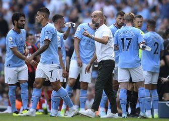 Pep Guardiola s igračima Manchester Cityja