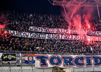 Transparent Torcide na utakmici Hajduka i Varaždina