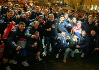 Rukometaši i Marko Perković Thompson