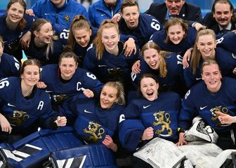 Finske hokejašice brončane 2022. godine