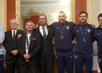 Kujtim Morina, Boris Durlen, Marinko Mavrović, Tomislav Tomašević, Ante Piplica, Nikola Gudasić i Kristian Čekol