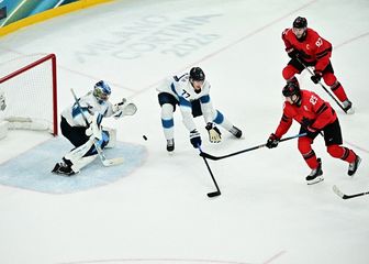 Nathan Mackinnon postiže pobjednički gol