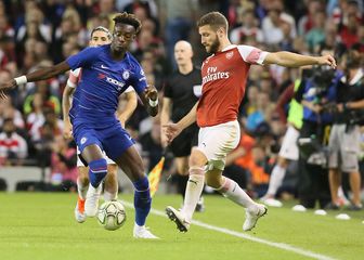 Callum Hudson-Odoi i Shkodran Mustafi (Foto: AFP)