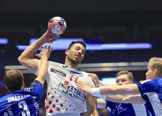 Zvonimir Srna protiv Islanda