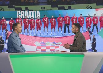 Komentator Ivan Stevanović u studiju