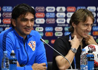 Zlatko Dalić i Luka Modrić na konferenciji za novinare (Foto: AFP)