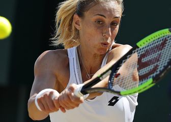 Petra Martić udara backhand (Foto: AFP)