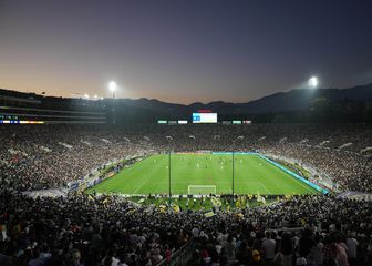 Rose Bowl stadion na derbiju Los Angelesa