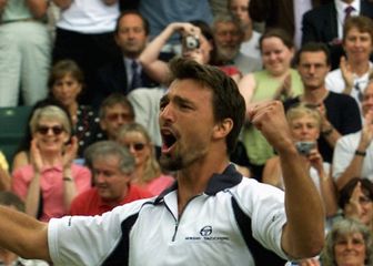 Goran Ivanišević na Wimbledonu 2001. godine