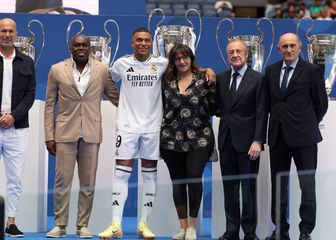 Kylian Mbappe s roditeljima, Zinedine Zidaneom i Florentinom Perezom