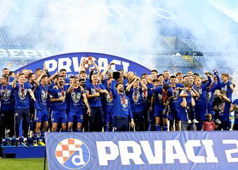Dinamo slavi naslov prvaka