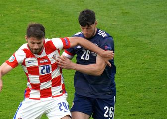 Scott McKenna protiv Brune Petkovića
