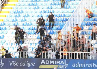 Neredi u Novom Pazaru