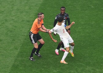 Michael Oliver na utakmici Kanada - Maroko