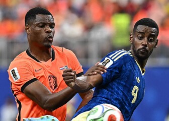 Denzel Dumfries i Alexander Isak