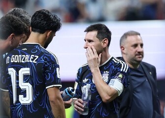 Lionel Messi i suigrači