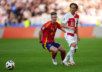 Dani Olmo i Luka Modrić