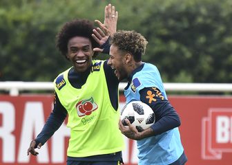 Willian i Neymar (Foto: AFP)