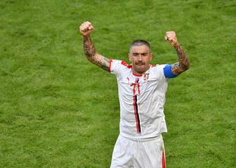 Aleksandar Kolarov slavi pogodak (Foto: AFP)