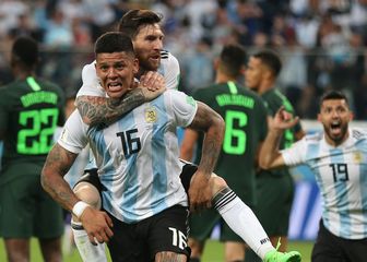 Marcos Rojo i Lionel Messi slave pogodak (Foto: AFP)