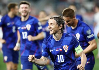 Luka Modrić slavi gol u dresu hrvatske reprezentacije