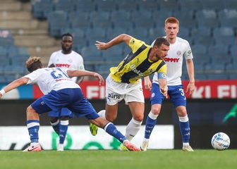 Edin Džeko protiv Hajduka