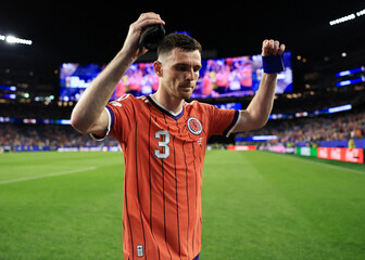 Andrew Robertson