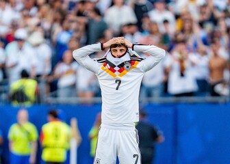 Kai Havertz (desno)