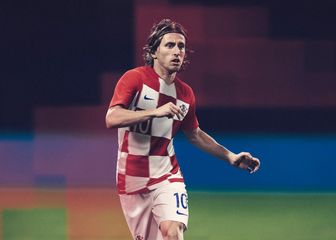 Luka Modrić u novom dresu za Svjetsko prvenstvo (Foto: HNS/Nike)