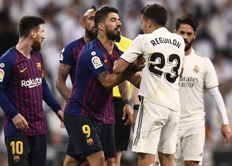 Reguilon, Suarez i Messi (Foto: AFP)