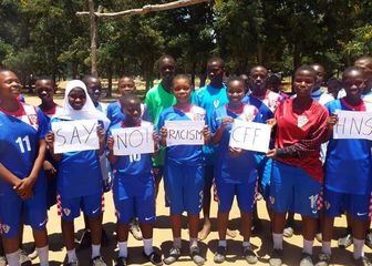 Djevojke iz Tanzanije pružaju podršku Vatrenima (Screenshot)