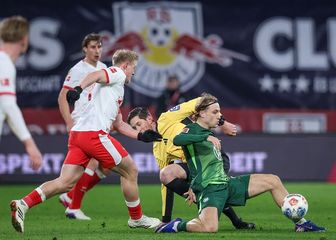 Lovro Majer u dresu Wolfsburga