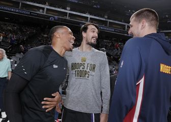 Dario Šarić i Nikola Jokić