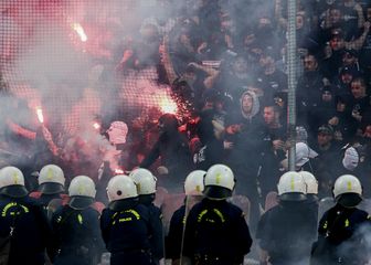 Neredi grčkih navijača (Foto: AFP)