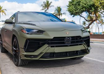 Lamborghini Urus (ilustracija)