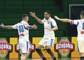 Igrači Osijeka slave u Zagrebu
