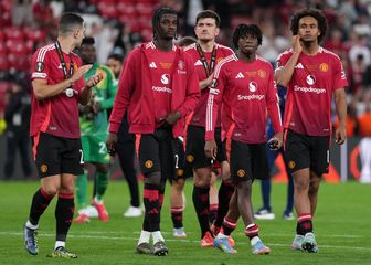 Igrači Manchester Uniteda nakon poraza u finalu Europske lige
