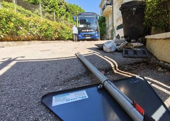 Armada razbijala ispred hotela s igračima Slavena