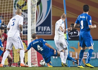 Robert Vittek zabija za 2:0