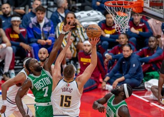 Jaylen Brown i Nikola Jokić
