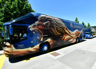 Dinamov autobus