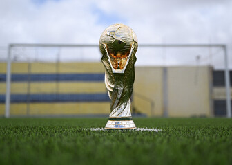 Replika FIFA-inog trofeja u Curacau