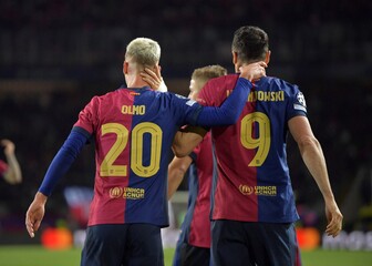 Robert Lewandowski i Dani Olmo