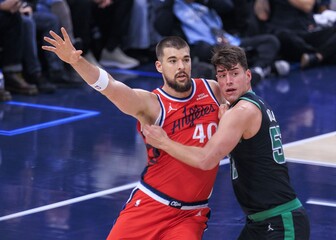Ivica Zubac i Luka Garza